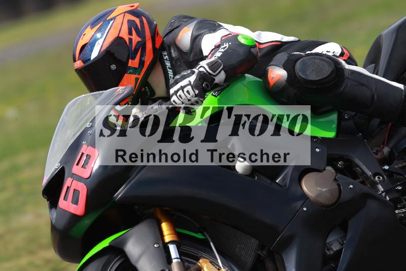 Archiv-2022/13 25.04.2022 Plüss Moto Sport ADR/Freies Fahren/66